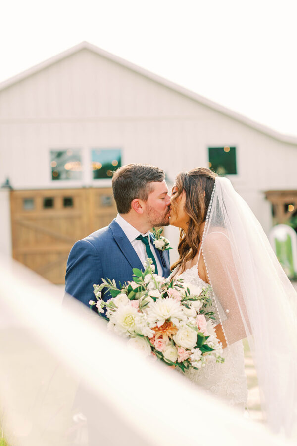 Tropical Summer Wedding The Mulberry New Smyrna Beach Orlando Wedding Planner Anna Christine Events